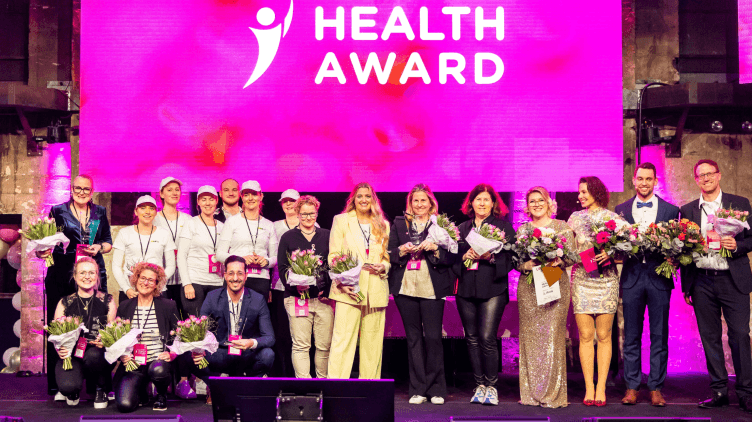 Preisverleihung medmedia HEALTH AWARD 2025 in Köln – ausgezeichnete Praxen und Teams auf der Bühne