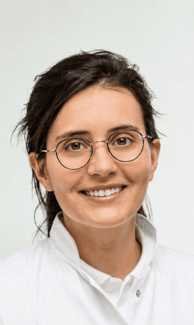 Foto Dr. Jessica Almeida – Plastische & Ästhetische Chirurgie